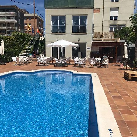 Hotel Sant Jordi Segur de Calafell Exteriör bild
