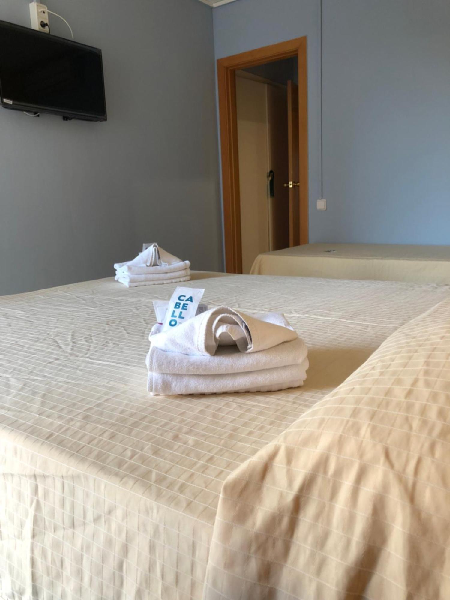 Hotel Sant Jordi Segur de Calafell Exteriör bild