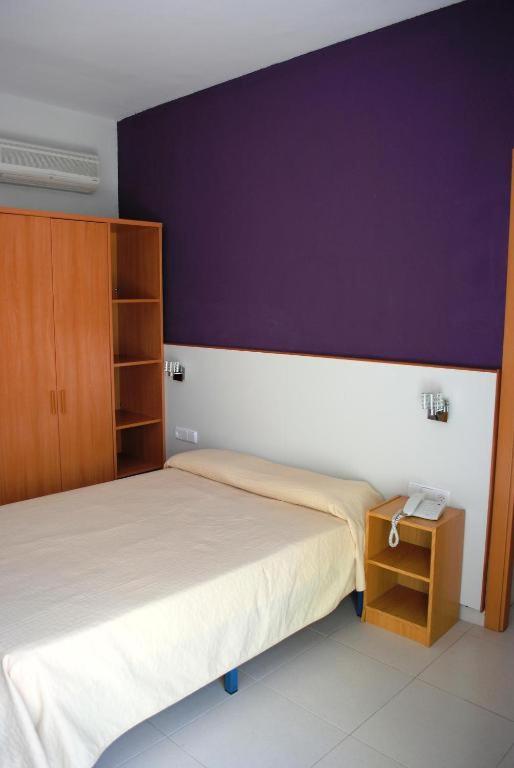 Hotel Sant Jordi Segur de Calafell Exteriör bild